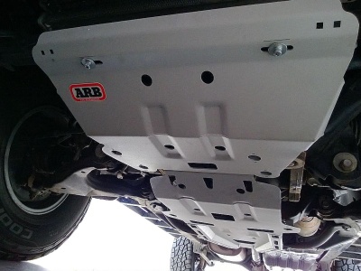Scut sasiu ARB - Toyota Land Cruiser 150 KDSS - imagine 2