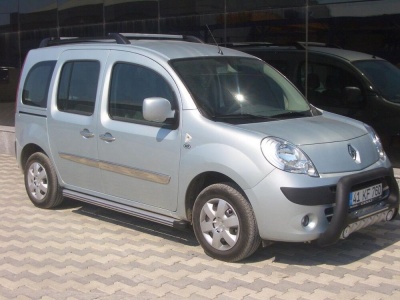 BullBar fata Renault Kangoo 08-Prezent ┬á- ARP LENA, Negru-Chrome proiectoare ceata - imagine 3