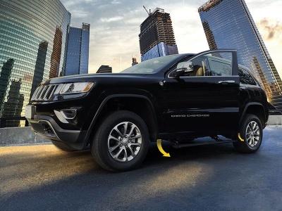 Trepte / Praguri Electrice AMP Research - ┬áJeep Grand Cherokee WK2 - imagine 5