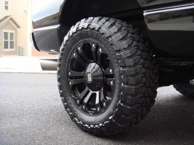 Janta din aliaj KMC 9x20" 6x135/6x139,7 ET35 XD Monster Black Matte - imagine 2