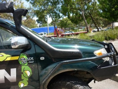 Snorkel Ironman AirForce Toyota Hilux 2005-2011