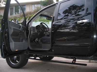 Trepte / Praguri laterale electrice PowerSteps AMP Research - Nissan Titan 16-17 - imagine 3