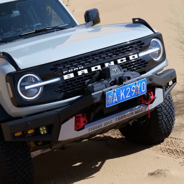 Troliu electric T-Max ForceView Titan 13000 lbs cu cablu Plasma premium montat pe Ford Bronco