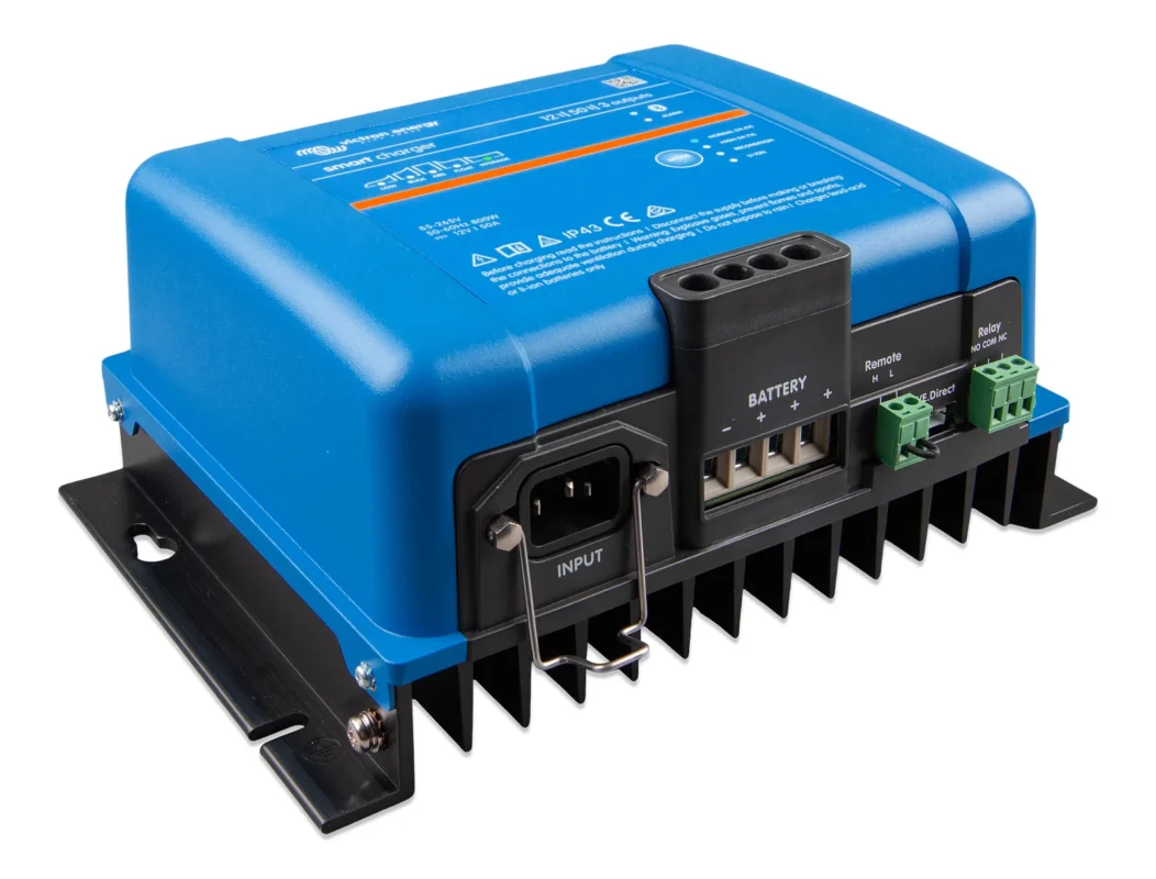 Încărcător baterii Victron Energy Phoenix Smart IP43 Charger 12/50(3) 120-240V