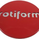 Capac central Rotiform snap-in 60 mm roșu cu logo crom 1003-40RC