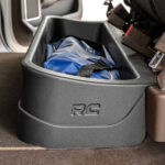 Cutie depozitare sub bancheta spate Ford F-150, F-250 și F-350 Crew Cab Rough Country 09281A